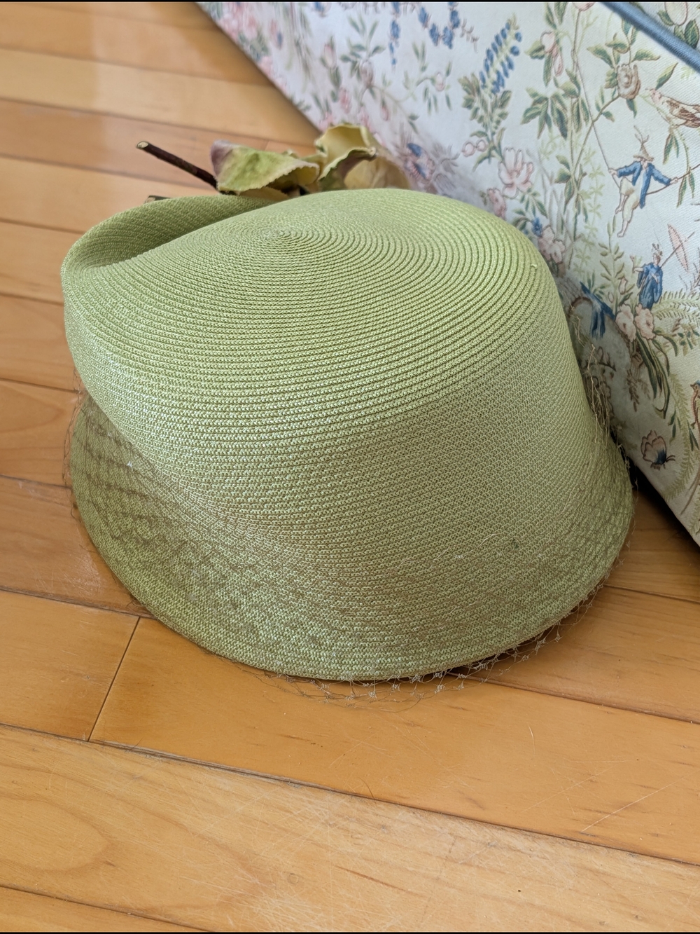 Vtg Eaton's Hat With Faux Flower - Picture 4 of 8
